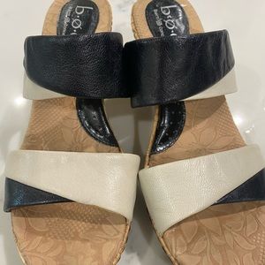 BOC black and White wedge leather